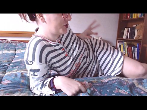 ❤️ Vê dîkê reş ê mezin hilde devê xwe xulamê piçûk Sex li ku.villagesexvideos.ru
