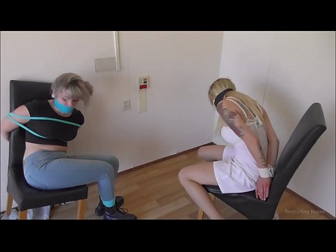 ❤️ Tîrêj / girêdaye û devgirtî / keçika di tengahiyê de Sex li ku.villagesexvideos.ru