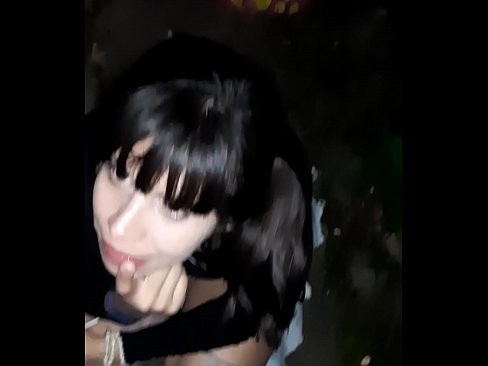 ❤️ Li kolanê di berdêla şêraniyê de penîsê werimî Sex li ku.villagesexvideos.ru
